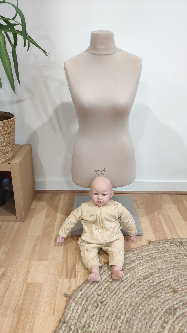 Buste et poupon mannequin de démontration Love & carry