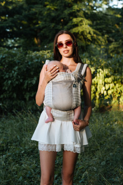 ONE EVO Grace Porte-bébé physiologique nouveau-né