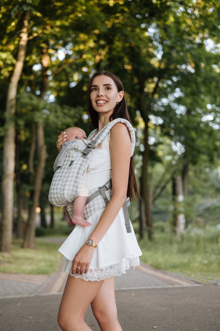 ONE EVO Grace Porte-bébé physiologique nouveau-né