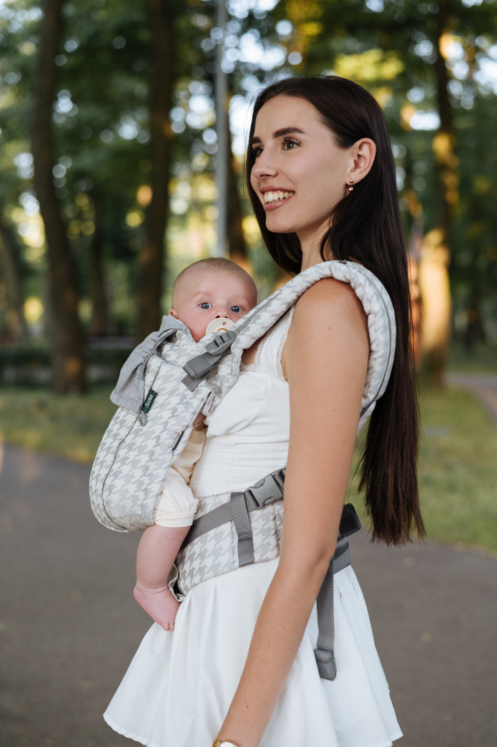 ONE EVO Grace Porte-bébé physiologique nouveau-né