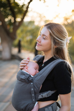 Primo Poppy - Porte-bébé physiologique compact et léger