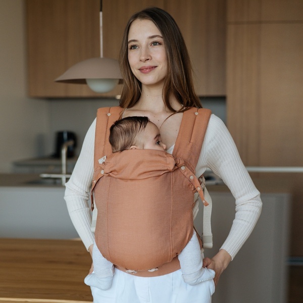 Primo  Porte-bébé physiologique compact et léger